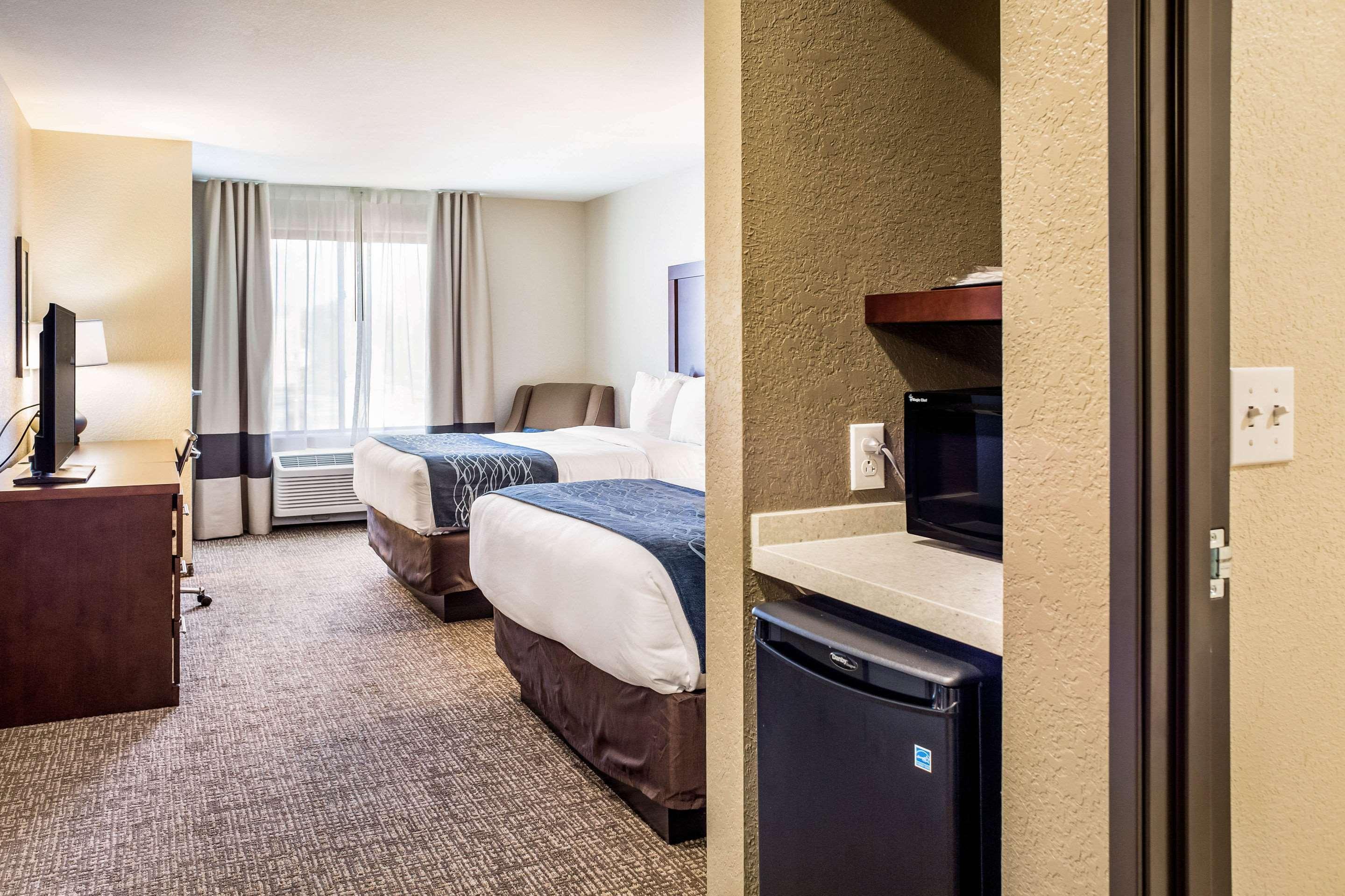 Comfort Inn & Suites Niagara Falls Blvd Usa Esterno foto
