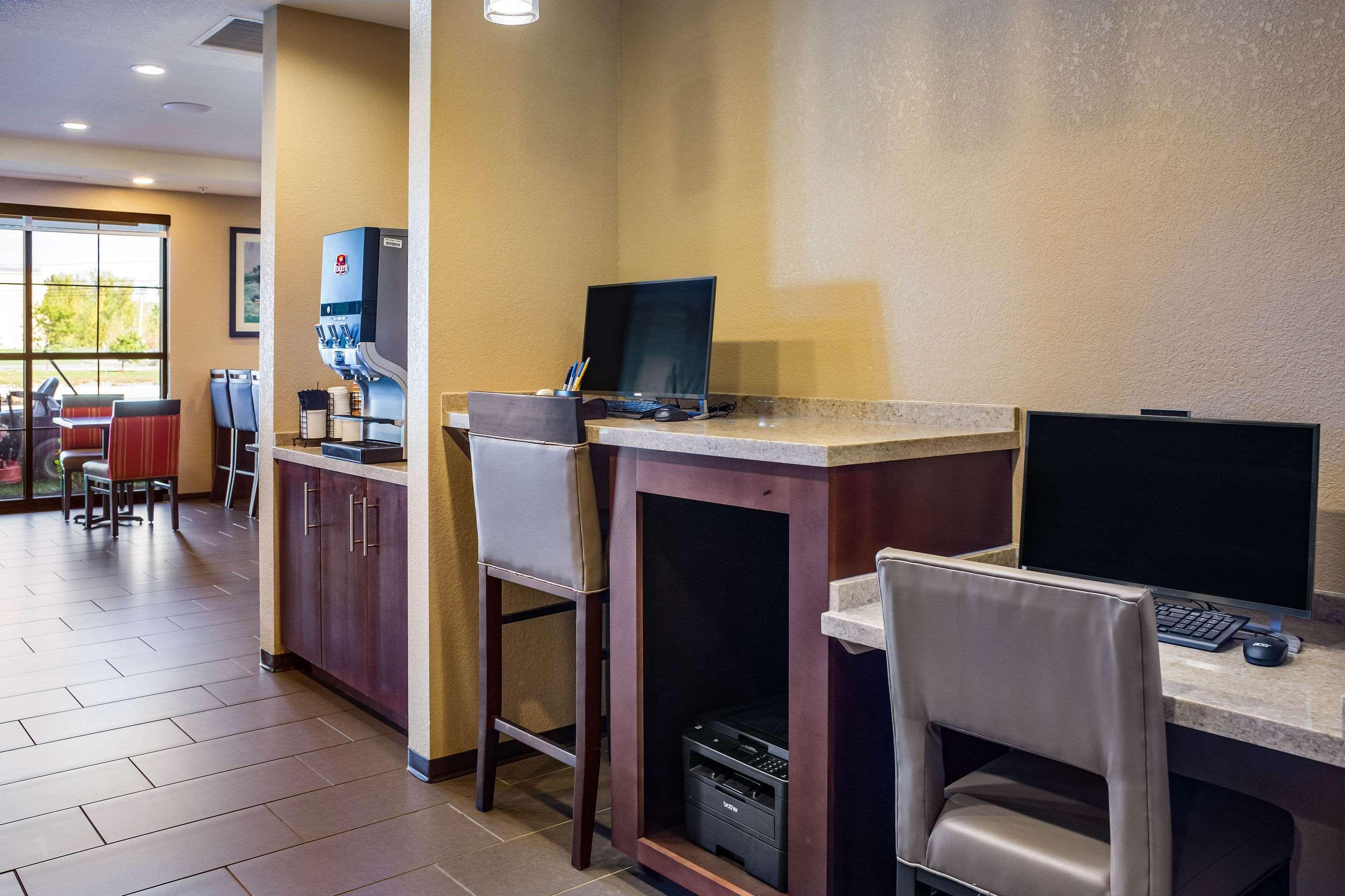Comfort Inn & Suites Niagara Falls Blvd Usa Esterno foto