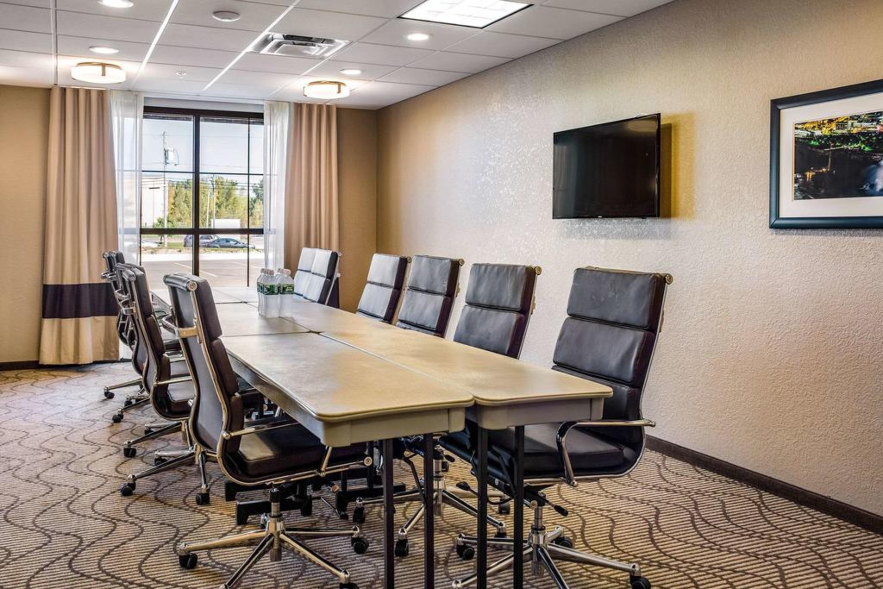 Comfort Inn & Suites Niagara Falls Blvd Usa Esterno foto